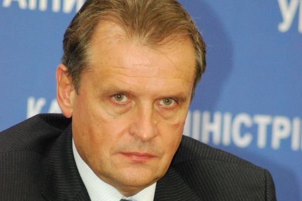 Бизнес обвинил Яценюка в развале экономики