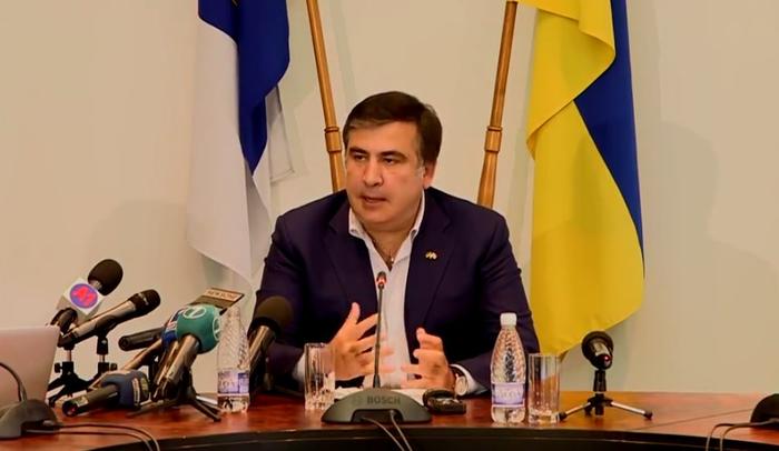Саакашвили встретился с Порошенко и Гройсманом