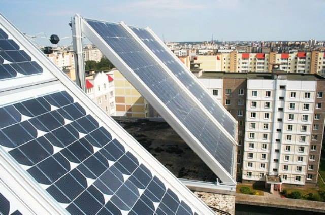 Первая солнечная электростанция на крыше многоэтажки