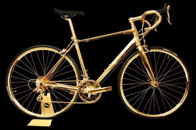 Стоимость такого велосипеда составляет четыреста тысяч долларов США.