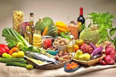 Десять продуктов, которые защитят организм от болезни Альцгеймера