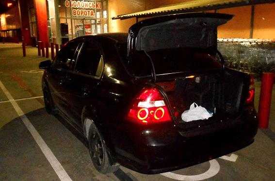 Прохожие помогли задержать автовора