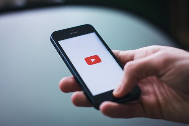 Новую рекламу в YouTube невозможно пропустить